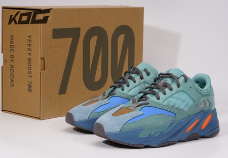 Ad Yeezy 700 boost "Faded Azure" SIZE: 36-48