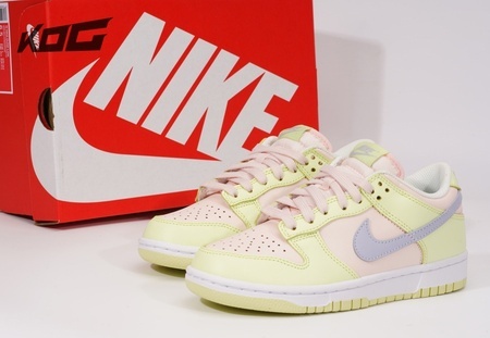 NK Dunk Low "Lime lce" SIZE: 36-40